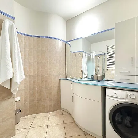 Homeby, Dimora Diana Apartmán *